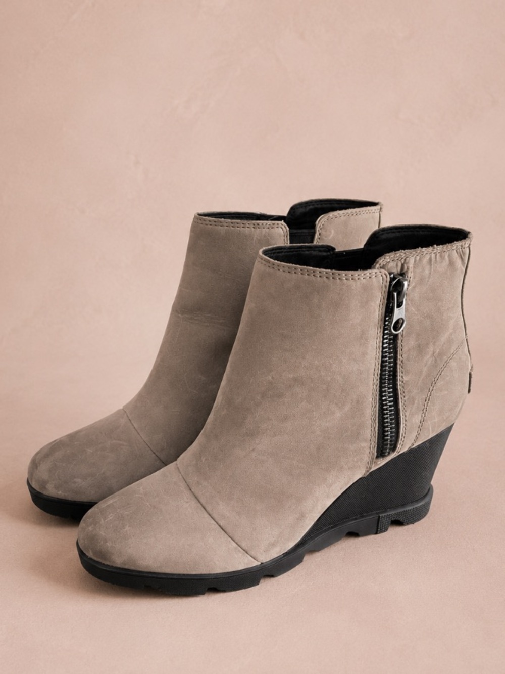 SOREL Joan Uptown Distressed Leather Waterproof Zip Bootie Boot 9.5 Taupe Khaki
